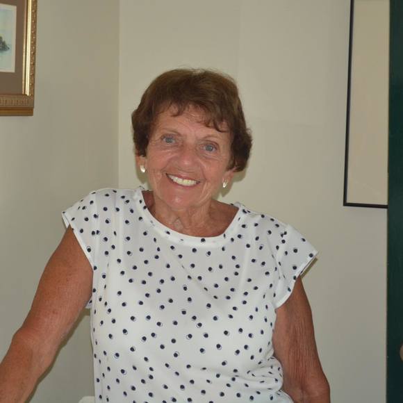 Meet your Posher, Dottie - Picture 1 of 1